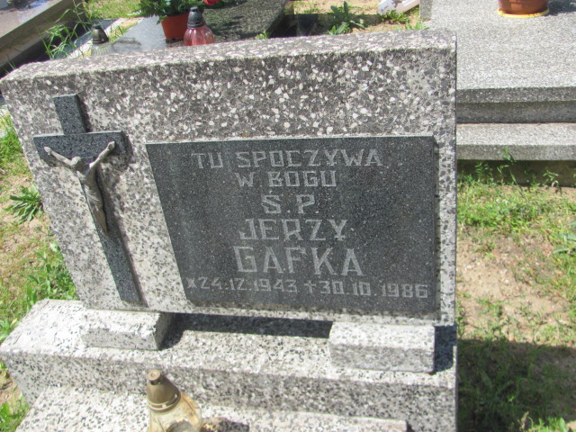 Jerzy Gafka 1943 Sulęczyno - Grobonet - Wyszukiwarka osób pochowanych