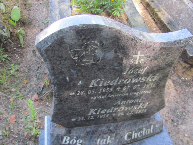 Antoni Kiedrowski 1958 Sulęczyno - Grobonet - Wyszukiwarka osób pochowanych
