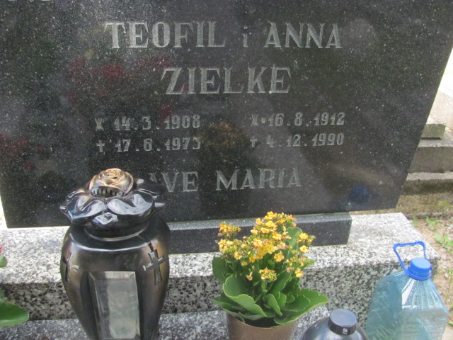 Anna Zielke 1912 Sulęczyno - Grobonet - Wyszukiwarka osób pochowanych